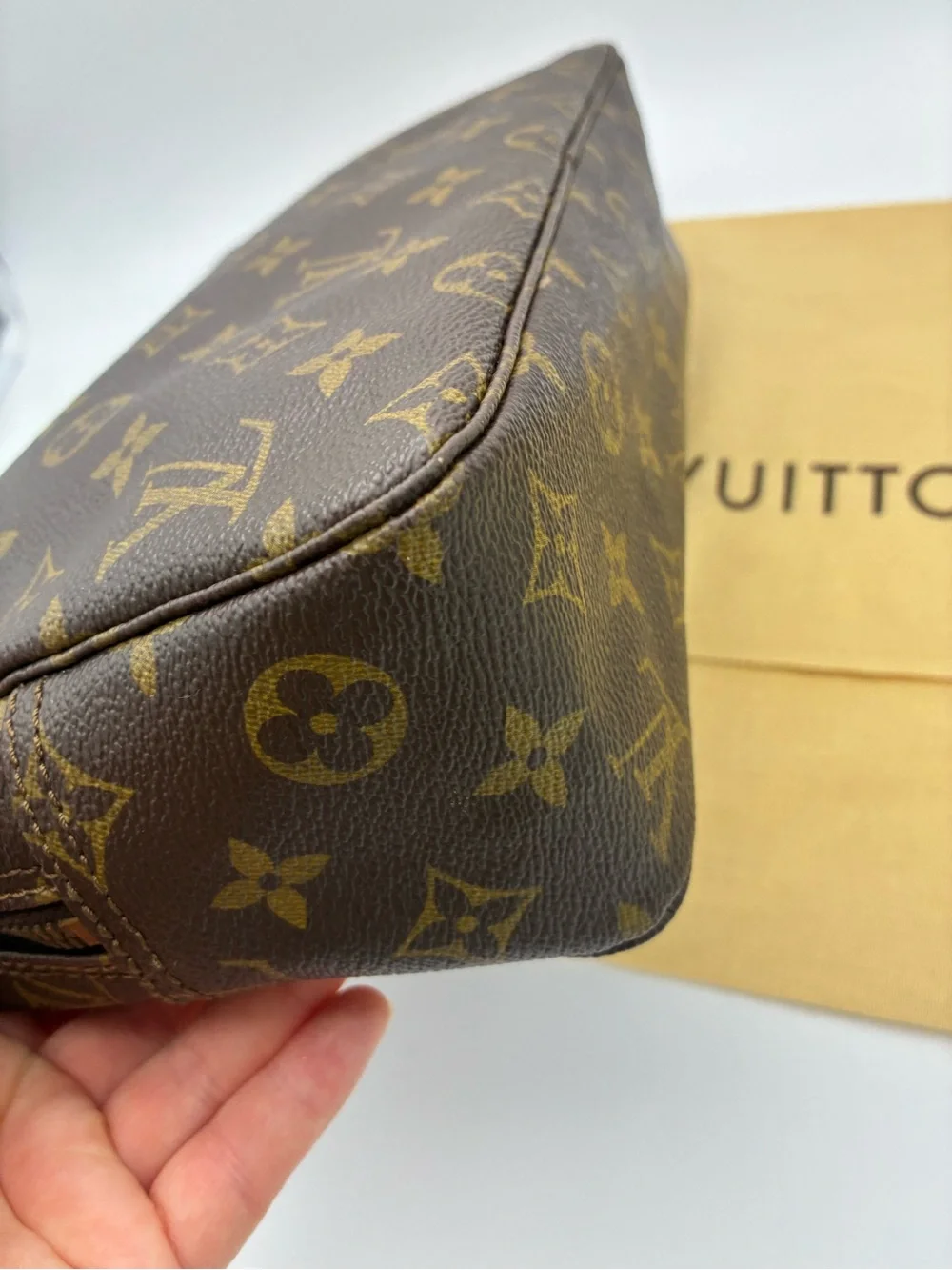 Louis Vuitton vintage monogram trousse 28 toiletry  bag with LV dust bag